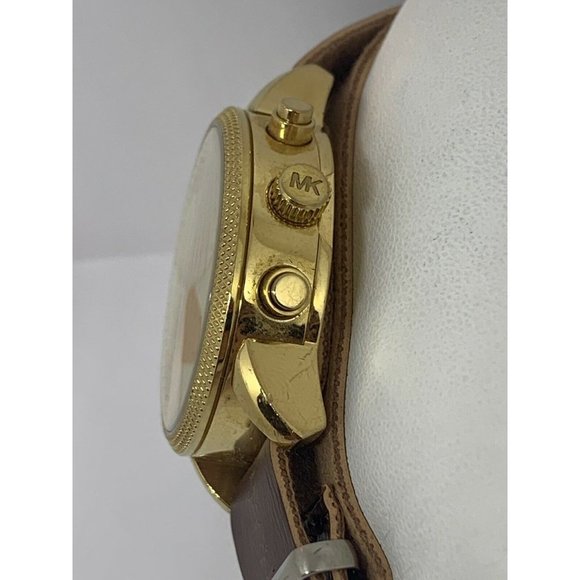 Michael Kors MK5676 Women\'s Leather Analog Dial Qu main image 10
